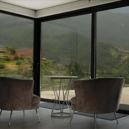 Casa Avo Da Pedra, By Op * São Vicente