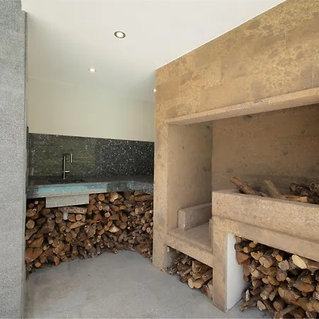 Casa Do Avo Da Pedra