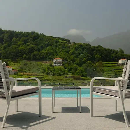 Casa Avo Da Pedra, By Op *