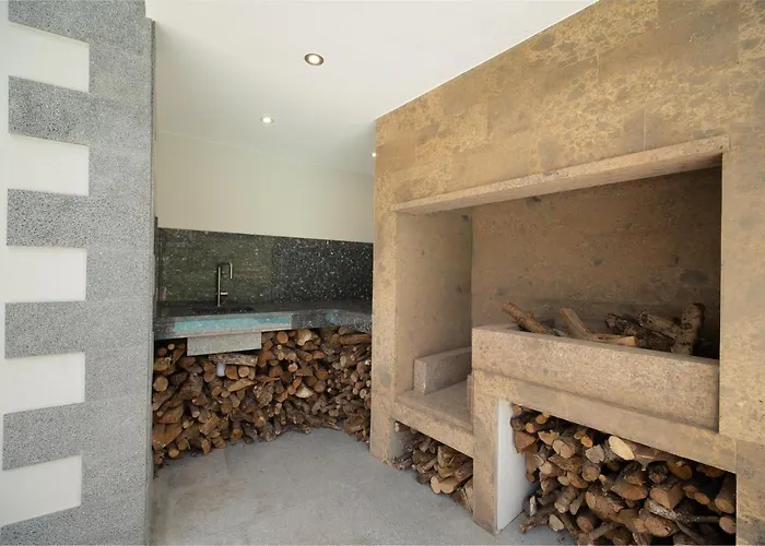 Casa Avo Da Pedra, By Op